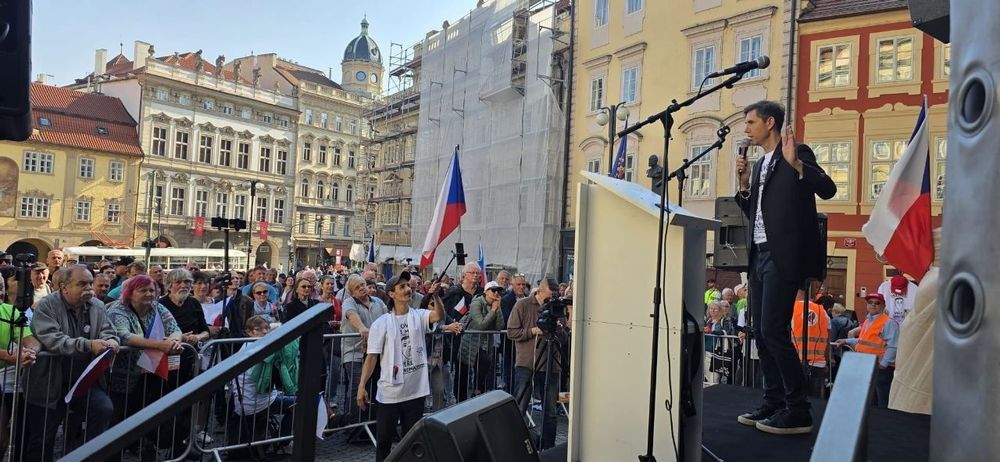 Протестующие выдвинули в Праге требования к властям Чехии по Украине и ядерному оружию