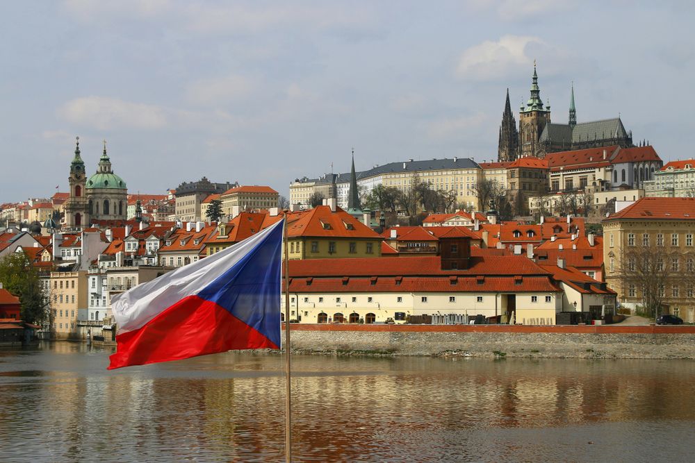 Чехия хочет отменить сборы за телевидение и радио, а зрители вышли на протесты