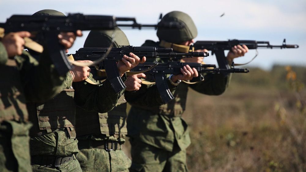Военная подготовка мобилизованных перед отправкой в войска