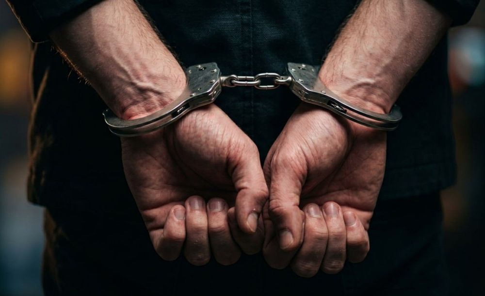 руки наручники арст задержание полиция поимка розыск