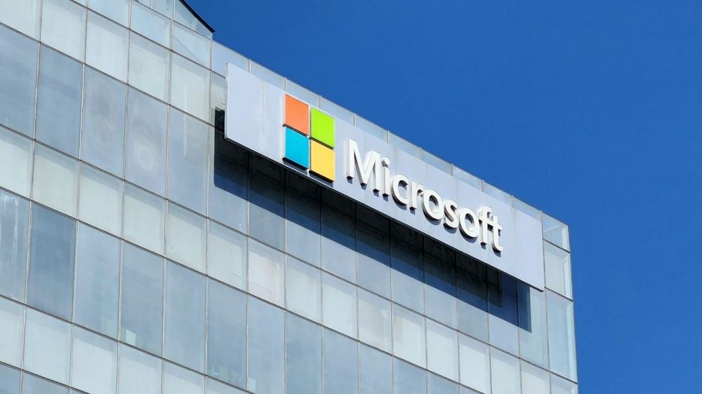 Microsoft могут запретить нанимать иностранцев