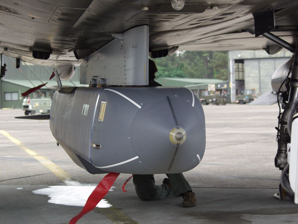 Scalp loading on a Rafale