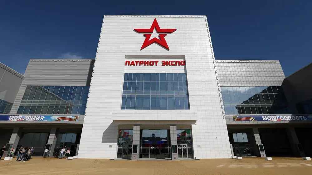 Двое экс-сотрудников парка "Патриот" осуждены на 9 лет по делу о получении взяток