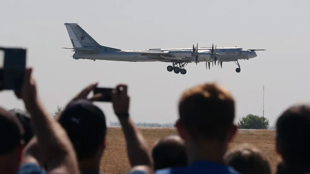 В России ответили на данные о гибели пилотов Ту-95МС при атаке дронов ВСУ на Энгельс