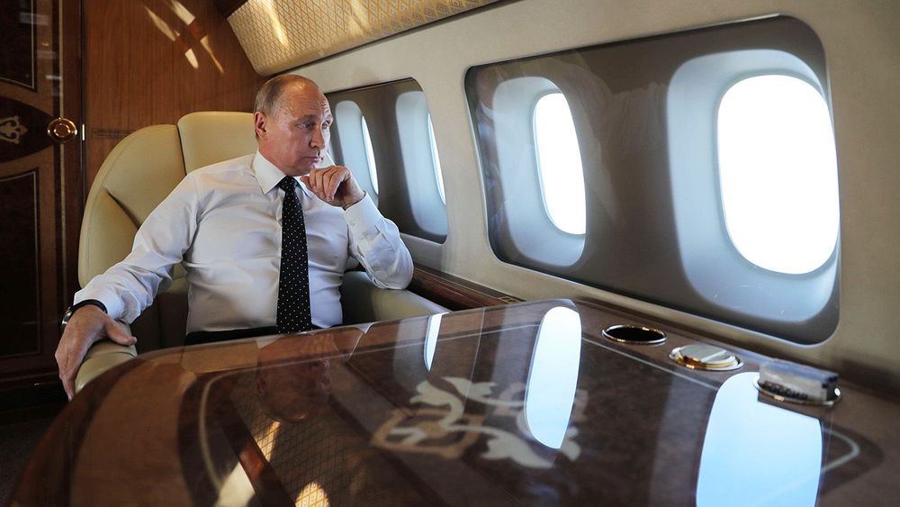 President Putin visits Russian Hmeimim air base in Syria