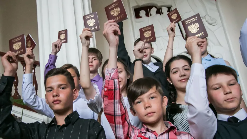 В Госдуму внесен проект о присяге с 14 лет при вступлении в гражданство России