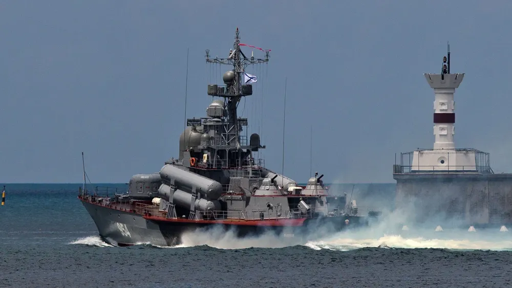 TASS_28081545
