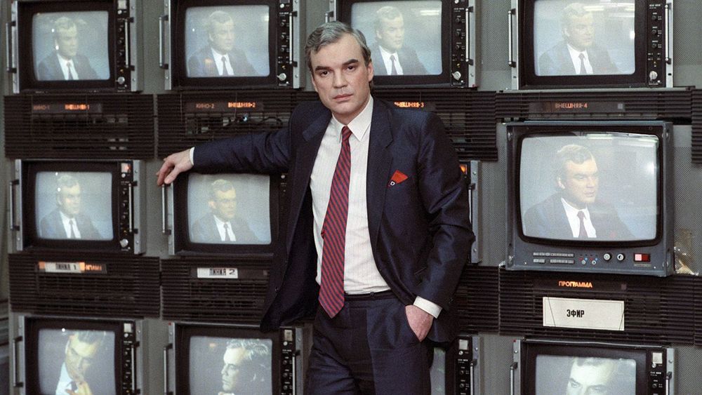 Soviet TV presenter Vladimir Molchanov