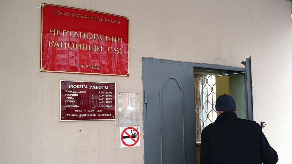 Sviridov, former head of Federal Penitentiary Service's department, commits suicide in court room