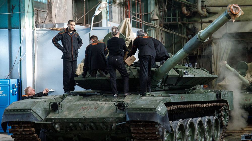 Uralvagonzavod prepares tanks for Victory Day parade in Moscow