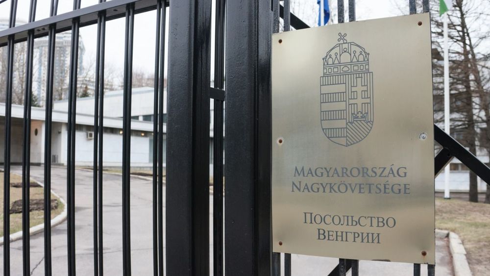 Россия объявила ответ на "недружественную" высылку ее дипломатов из Венгрии