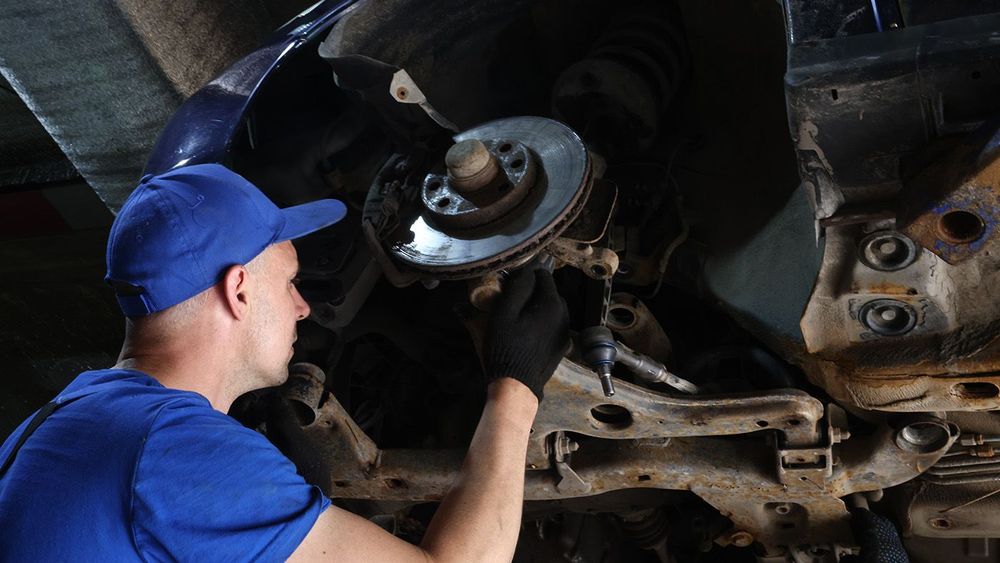Car maintenance in Ryazan, Russia