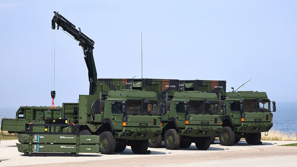 Системы ПВО IRIS-T SLM доставлены на базу ВВС Германии в Тодендорфе