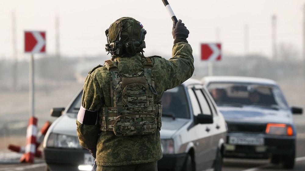 Bars-Krym territorial defence units hold exercise in Crimea, Russia