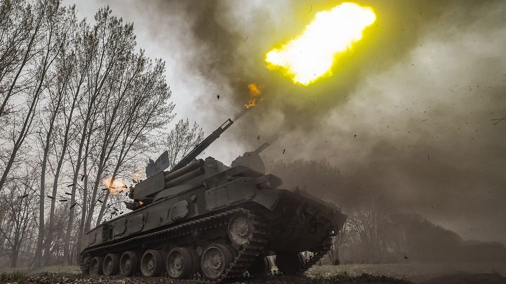 Russian servicemen use Tunguska anti-aircraft gun in Kherson Region