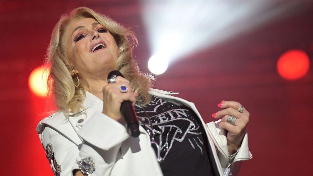 Bonnie Tyler performs in northern Spain