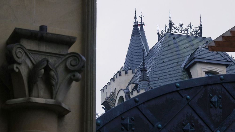Замок Аллы Пугачевой и Максима Галкина в Московской области
