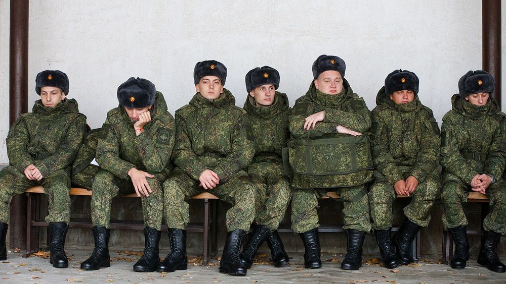 Russian conscripts depart for military service