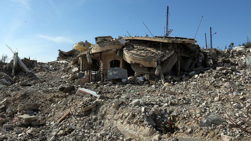Israeli army builds two walls inside Lebanese territory