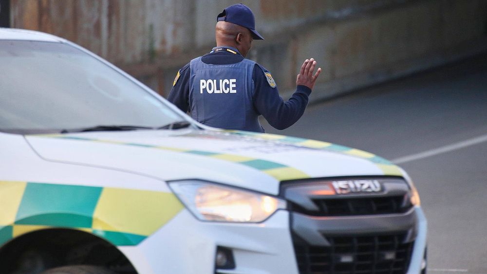 Johannesburg, Sьdafrika, 21.11.2025: G20-Gipfel: Sьdafrikanische Polizei sichert in unmittelbarer Nдhe des Tagungsgelдnd