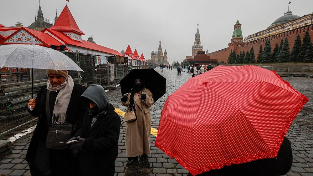 Warm and rainy weather in Moscow
