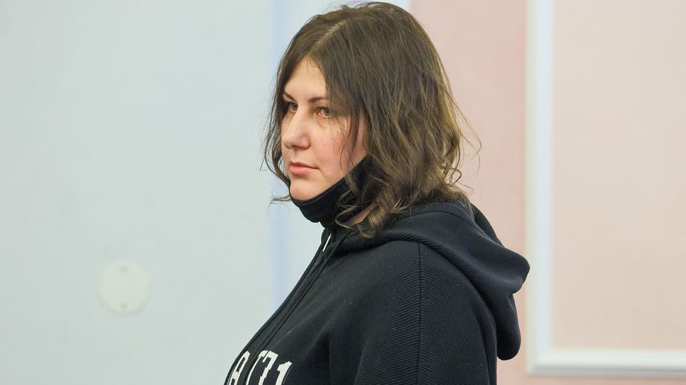 Рассмотрение Верховным судом жалобы Полины Лурье по делу о квартире певицы Ларисы Долиной