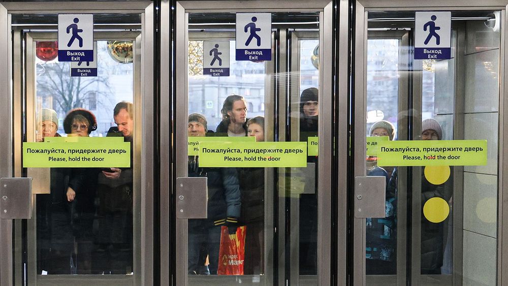 New stations of St Petersburg Underground open