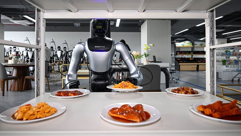Humanoid Robots Undergo Training In Hefei