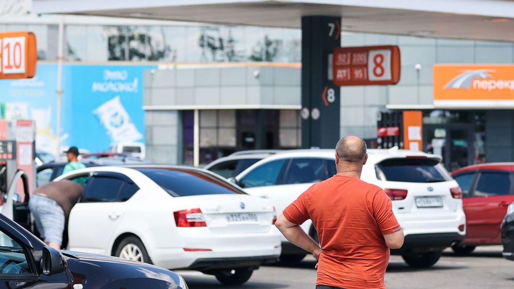 Petrol stations in Donetsk, Russia