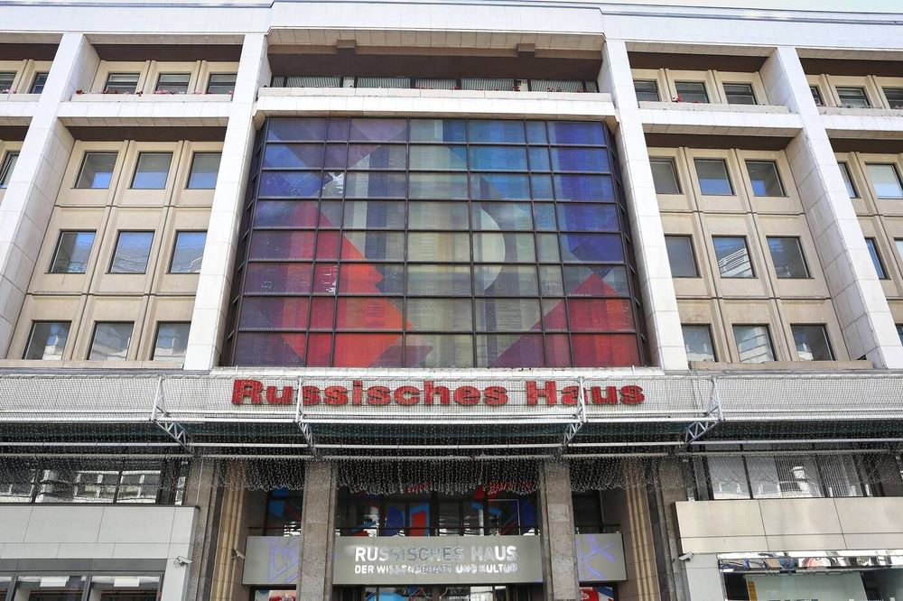 Berlin, Deutschland, 06.08.2026: Das Russische Haus in Berlin (ehemals: Haus der Sowjetischen Wissenschaft und Kultur da