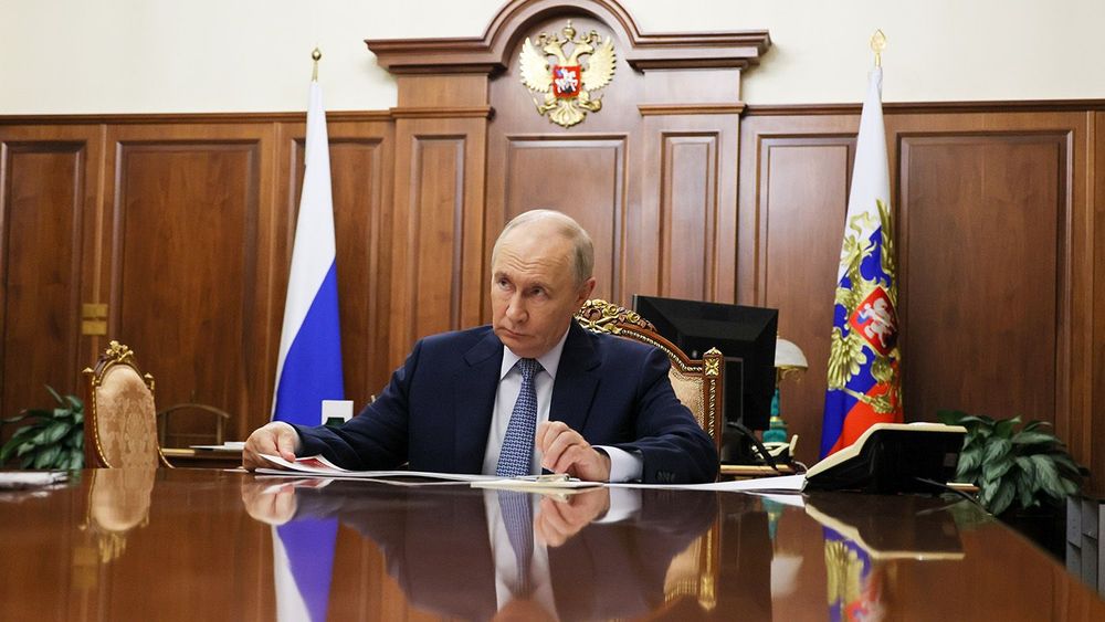 Russia's President Putin and Rospotrebnadzor chief Popova meet