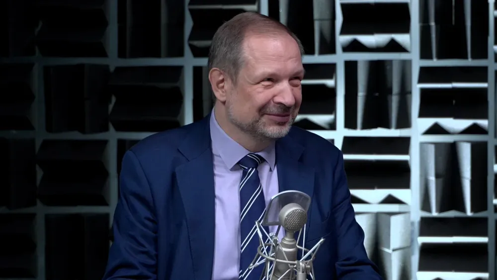 Директор Института космических исследований — о перспективах научной космонавтики в России и шансах Маска "прилунить" Starship