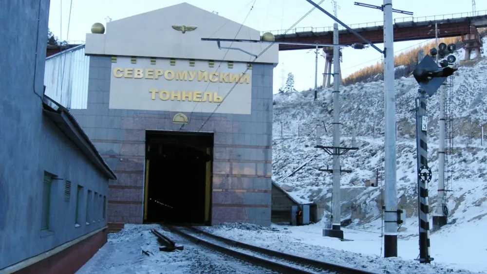 Восточные_ворота_Северомуйского_тоннеля