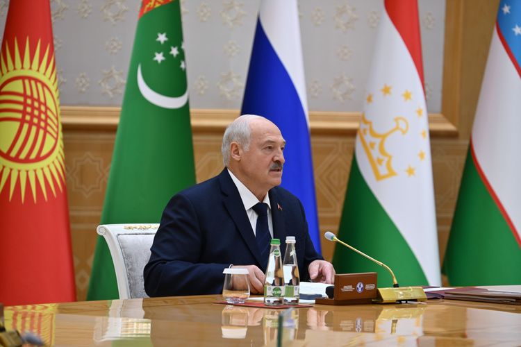 Лукашенко назвал выход Молдовы из СНГ недальновидным решением