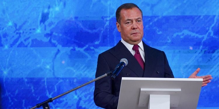 «Шантаж на десятилетия»: Медведев оценил решение Трампа по санкциям против РФ