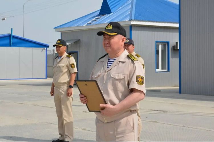 Экс-главком ВМС Казахстана арестован по делу о гибели 14 военных на учениях