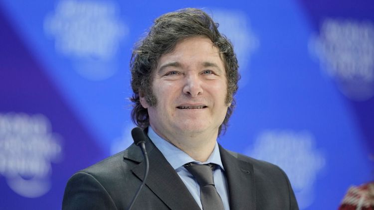 «Зашивать себе карманы»: Милей назвал премьера Испании вором и диктатором