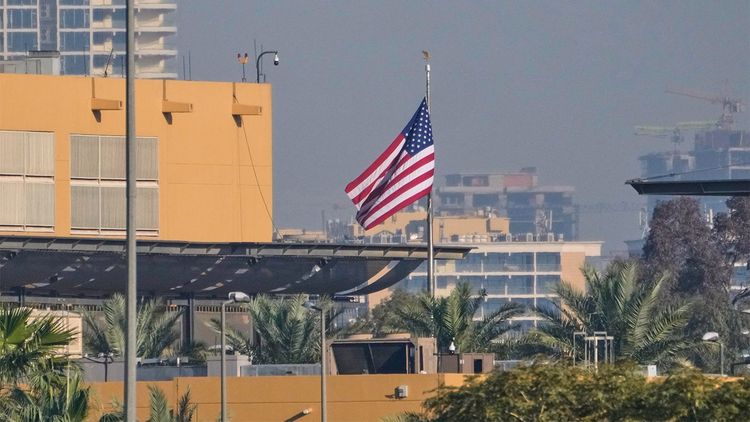 «Хаос и День сурка»: США спешно эвакуируют дипломатов с Ближнего Востока