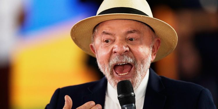 Бразильский суд запретил Болсонару связывать президента Лулу с нарко-картелями