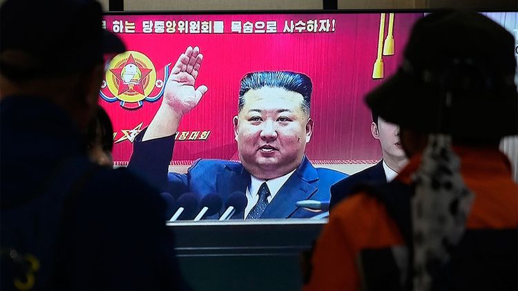 Ким Чен Ын неожиданно прибыл в Китай