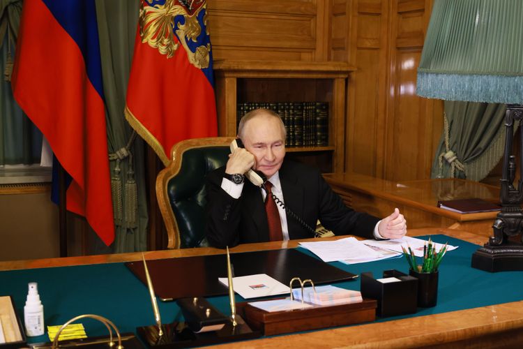 Милорад Додик поздравил Владимира Путина с днем рождения и поблагодарил за поддержку Республики Сербской