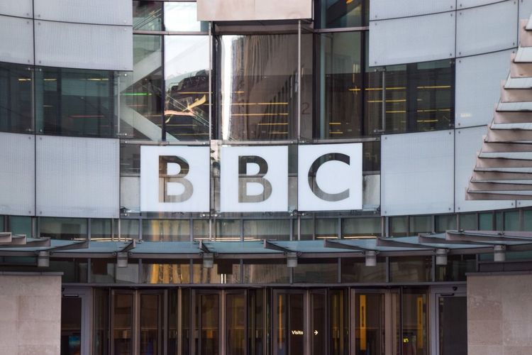 Сам подал иск — теперь должен ответить: BBC требует показаний Трампа по делу на $10 млрд
