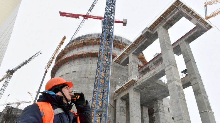 Спутник не один: чем грозит «ДТП» на орбите
