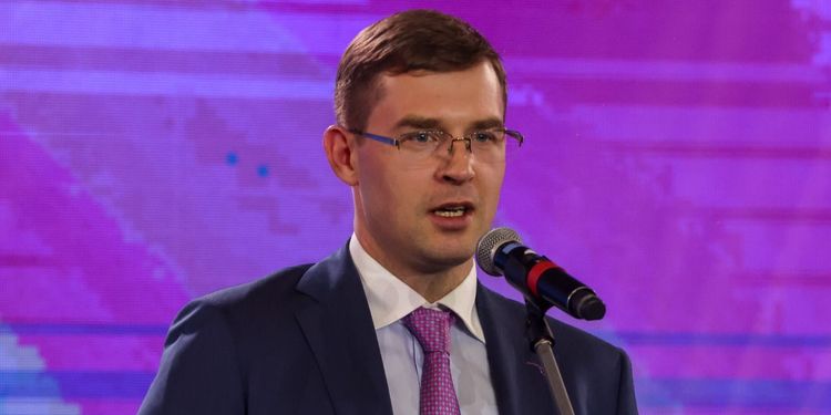 Тимур Турлов встретился с учениками НИШ в Алматы и рассказал, как строить карьеру в условиях неопределенности