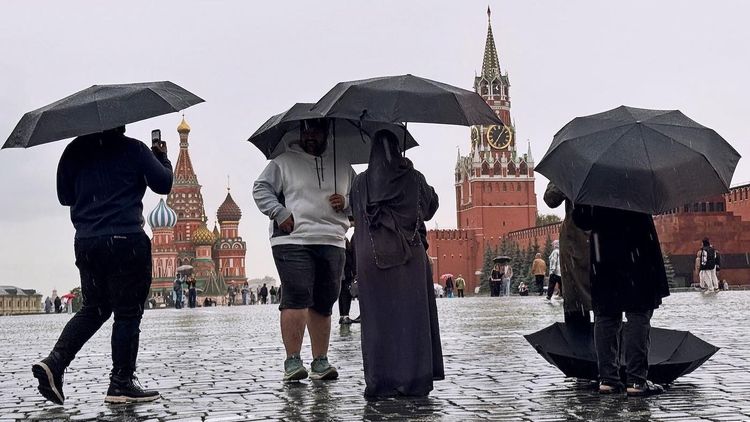 Октябрь не по плану: какие сюрпризы погоды ожидают Москву на неделе
